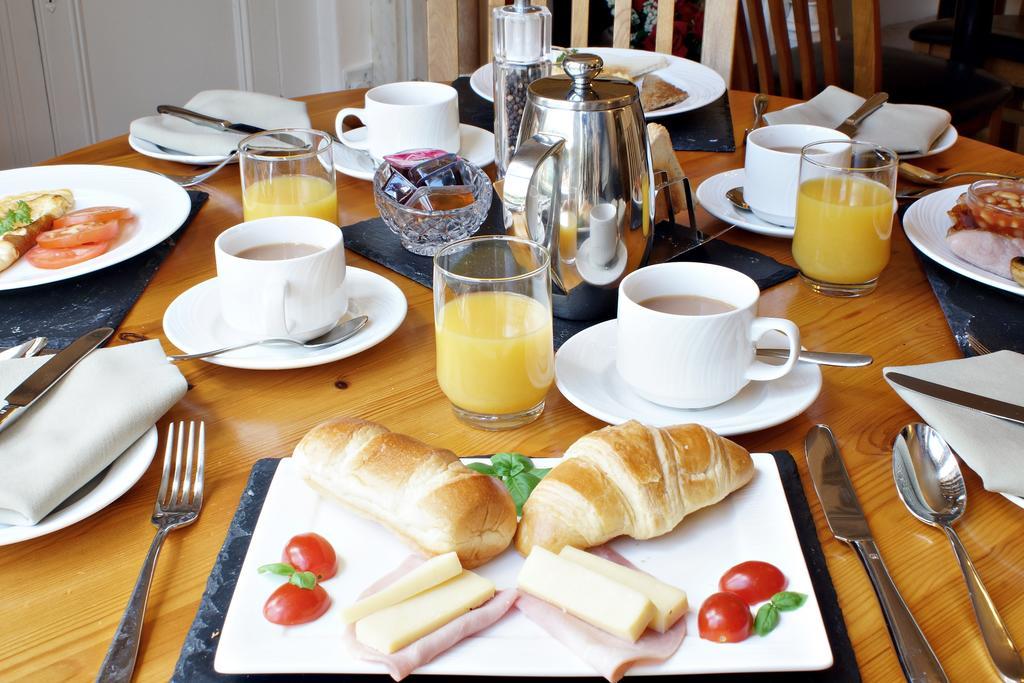 Bronte Guest House ยอร์ค ภายนอก รูปภาพ