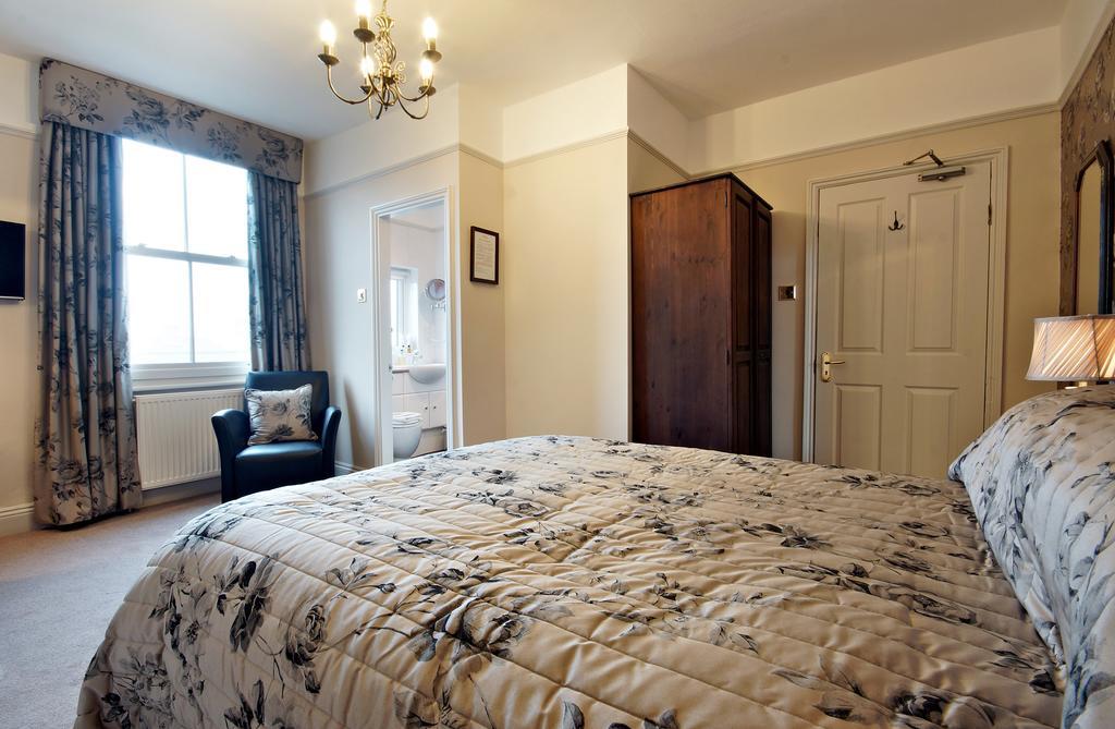 Bronte Guest House ยอร์ค ภายนอก รูปภาพ